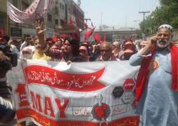 Laborers demand increase in salaries on May Day