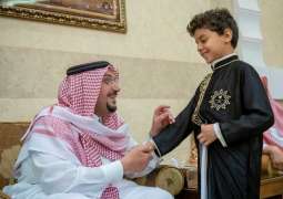 الأمير فيصل بن مشعل يستضيف عددًا من الأيتام على مأدبة الإفطار