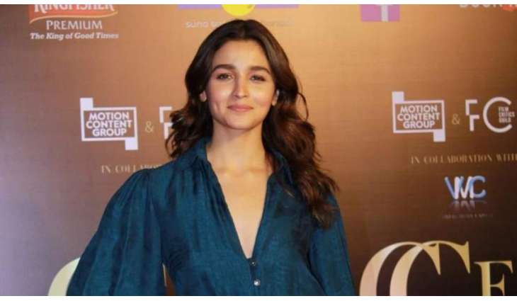 Alia Bhatt laughs off rumours that Ranbir Kapoor and she were in Europe scouting for wedding destinations