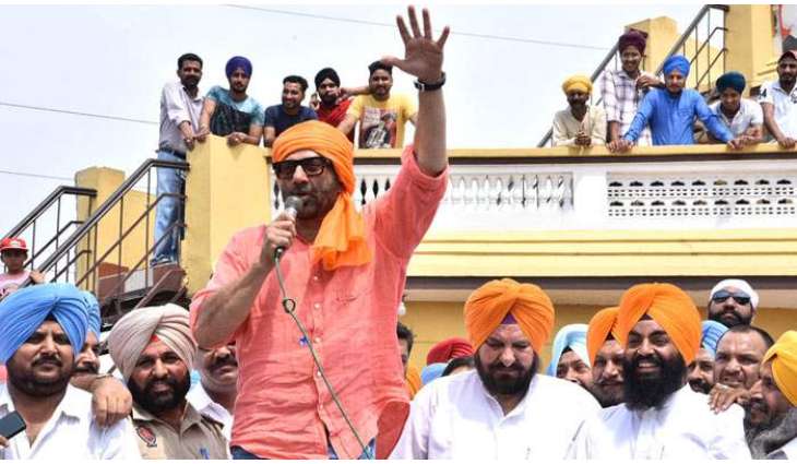 Bollywood actor Sunny Deol in trouble as he gets EC notice
