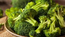 A compound in broccoli and kale helps suppress tumor growth