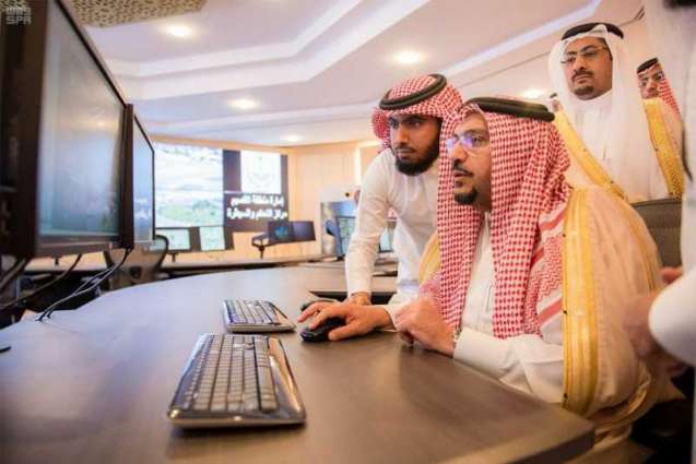 الأمير فيصل بن مشعل يدشن أربعة مشاريع تقنية لرفع كفاءة الأداء بإمارة المنقطة