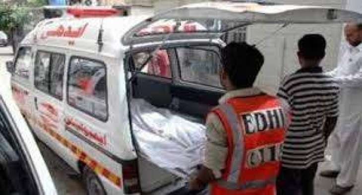 Man killed in road mishap in Faisalabad 