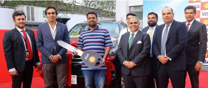 Shell and Visa present Toyota Fortuner and Honda Civic to the lucky prize winners