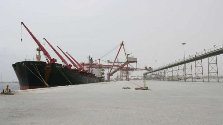 Bahrain condemns sabotaging of commercial ships in the UAE