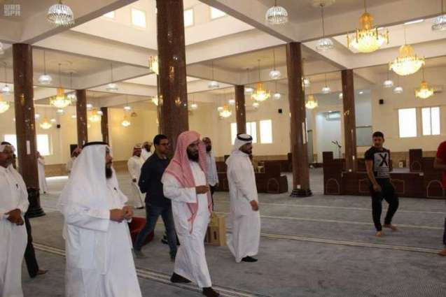 مدير الشؤون الإسلامية بحائل يتفقد أعمال ترميم مسجد الجراد