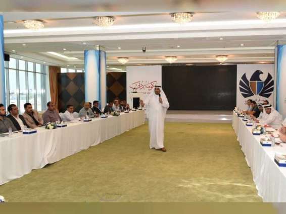 جمارك دبي تبحث تطوير خدمات قطاع تجارة الخضار والفواكه