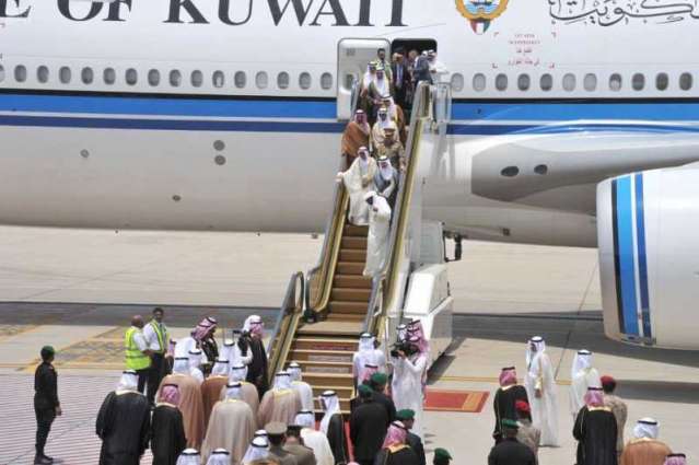 سمو أمير دولة الكويت يصل إلى جدة