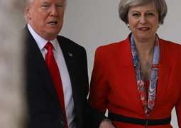 Donald Trump, Theresa May Pose for Photos With Spouses in Front of Downing Street 10