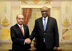 الإمارات و الكاميرون تبحثان العلاقات الثنائية وسبل تعزيزها
