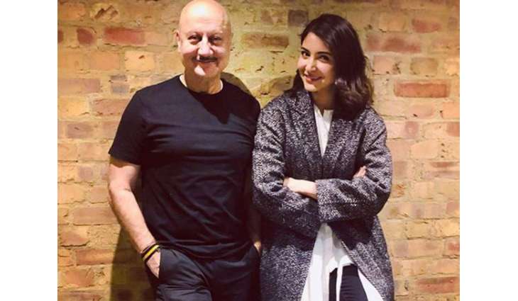 Anupam Kher meets Anushka Sharma in London; has a chit-chat session