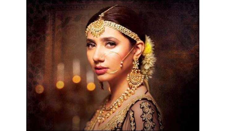 Mahira Khan’s special appearance for 'Parey Hut Love' will leave you spell bound