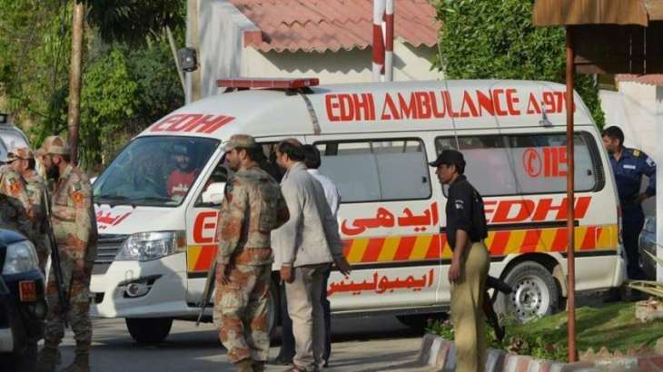 Truck-ambulance collision claims one life in Karachi