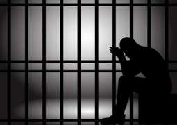 السجن ثلاثة شھور للعامل الآسیوي بتھمة سرقة في منطقة أبوظھبي