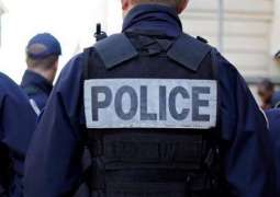 انتحار شرطي داخل سیارتہ في موقف السیارات في مرکز الشرطة بفرنسا