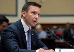 US Senators, Acting Homeland Security Chief Tour Border to Assess Migrant Conditions