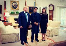 Melania shares pictures of meeting with PM Imran on social media