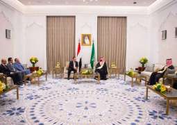 سمو ولي العهد يلتقي رئيس الوزراء اليمني
