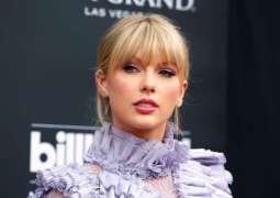 Swift, Grande lead VMA nominations but K-pop fans unhappy