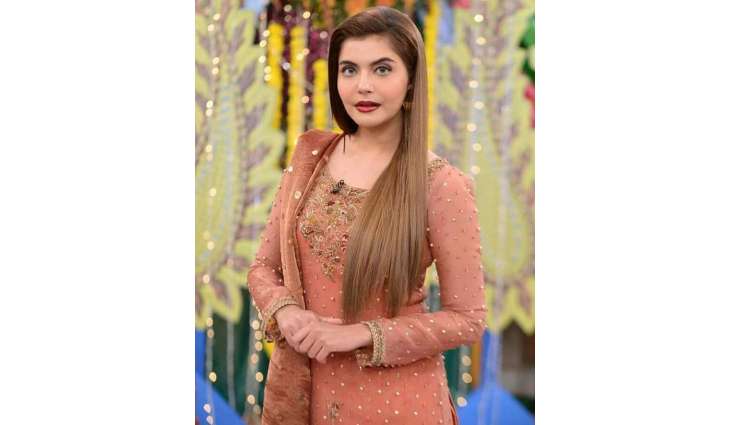 Nida Yasir comes under fire for showing off her shopping from Europe  