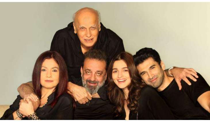 Aditya Roy Kapur shares sneak peek from sets of 'Sadak 2', calls Mahesh Bhatt 'ringmaster'