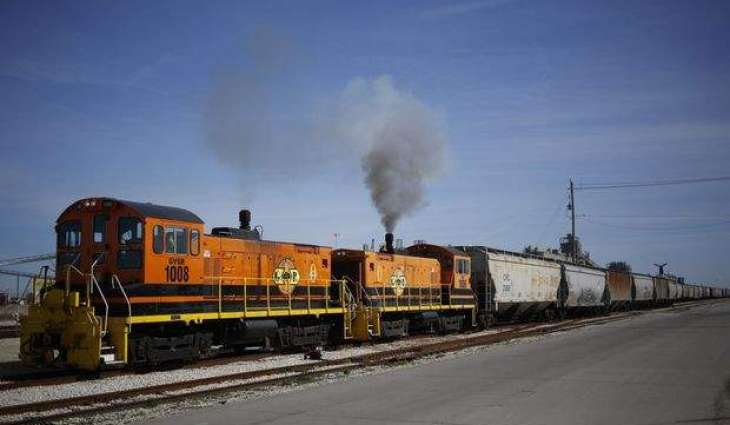 Canadian Infrastructure Firm, Singapore Wealth Fund Buy US Railroad Company for $8.4Bln