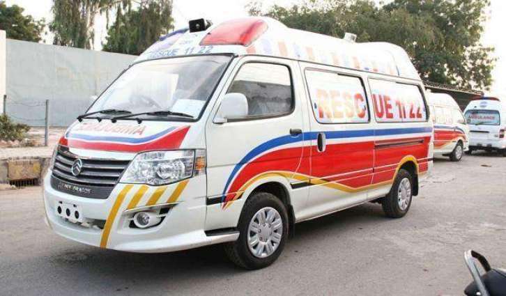2 Killed, 12 others injured in road mishap in Attock