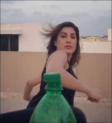 These Pakistani celebs took the Bottle cap challenge and nailed it!