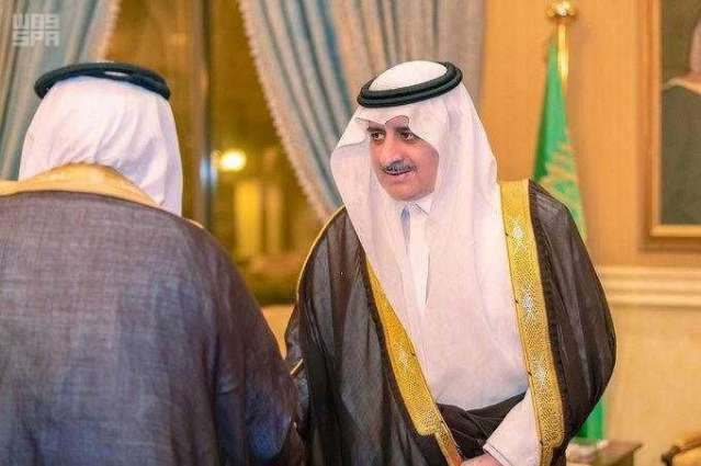 سمو الأمير فهد بن سلطان يلتقي أهالي منطقة تبوك في جلسة سموه الأسبوعية