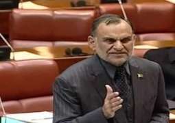 Azam Swati presents resolution regarding Kashmir issue during Parliament joint session
