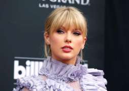 Taylor Swift says will re-record songs to regain control of catalog