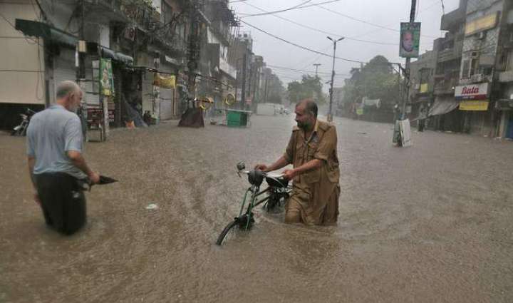 Heavy monsoon rain lashes Lahore again