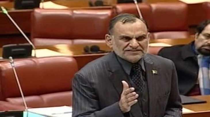Azam Swati presents resolution regarding Kashmir issue during Parliament joint session