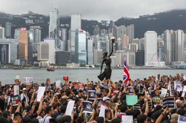 Russian Consulate Urges Russians to Avoid Public Places in Hong Kong Amid Mass Protests