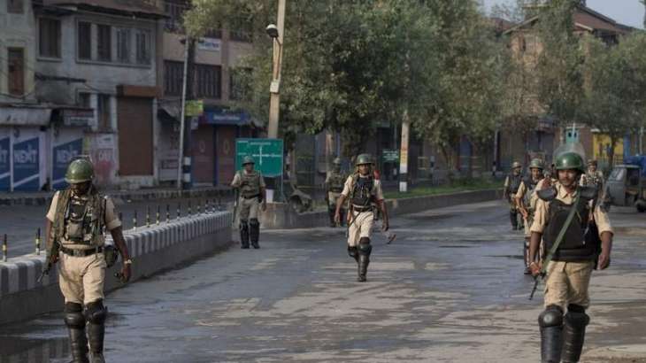Hurriyat leaders call for anti-India marches as curfew continues on 18th day