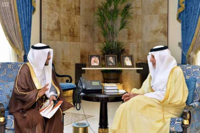 سمو أمير مكة المكرمة يستقبل مدير عام التعليم بجدة