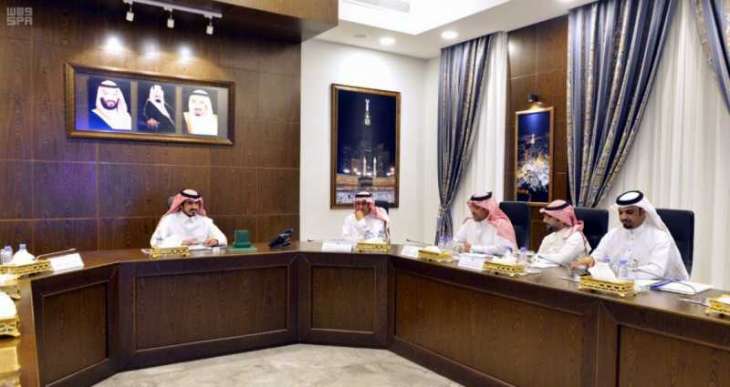 نائب أمير منطقة مكة المكرمة يستعرض الخطة المستقبلية لشركة المياه الوطنية في القطاع الغربي