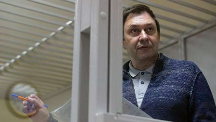 Vyshinsky Lawyer Sees Journalist's Acquittal on All Counts as Only Option