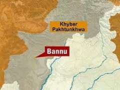 4 die during clash between two rival groups in Bannu
