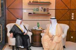 سمو أمير الشرقية يلتقي رئيس اللجنة المنظمة لمعرض الكويت للطيران