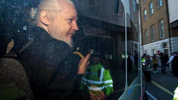 Assange to Stay in Prison Until Extradition Hearing Over 'Absconding' Concerns
