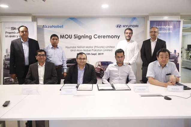 Hyundai Nishat Motor signs MOU with AkzoNobel Pakistan