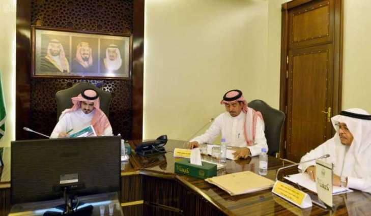 سمو الأمير بدر بن سلطان يرأس اجتماعاً للجنة التنمية العمرانية والمشاريع بمجلس المنطقة