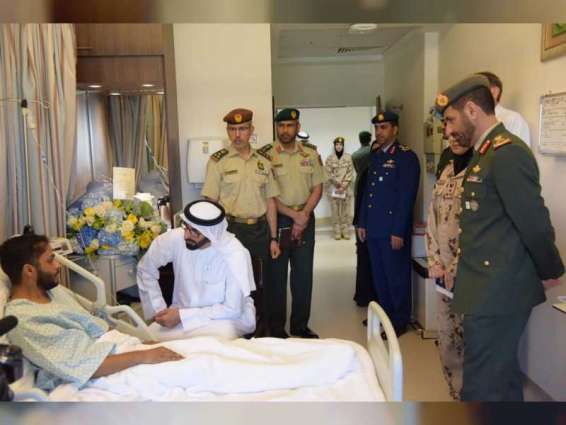 Al Bowardi visits injured Emirati soldiers at Zayed Military Hospital