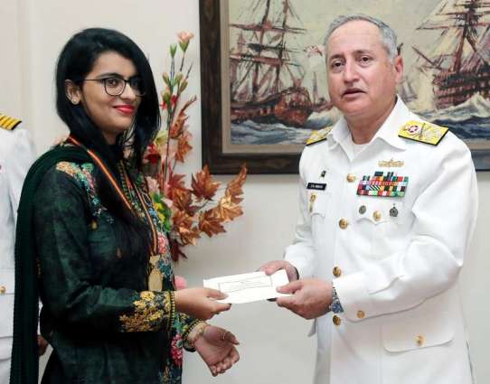Chief Of The Naval Staff Confers Medals To Outstanding Performers Of PN Educational Institutes
