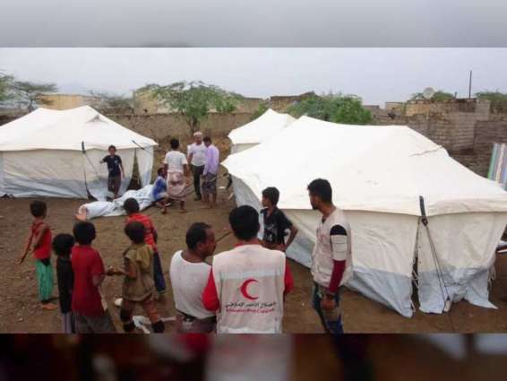 UAE provides aid to survivors of Houthi shelling in Hais, Yemen