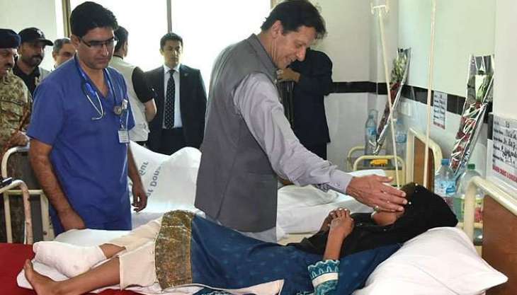 PM Imran arrives in earthquake-hit Mirpur, meets victims at District Hospital