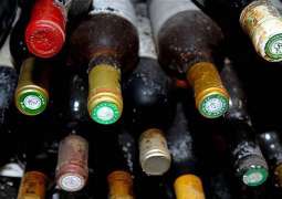 20 bottles of liquor recovered during police raid at civil hospital Karachi