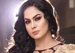 Genocide in Kashmir: Veena Malik demands ban on Modi, RSS