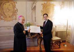 البابا فرنسيس يكرم الأمين العام للجنة العليا لتحقيق أهداف وثيقة الأخوة الإنسانية
